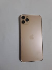 آيفون ١١ برو ماكس • ٢٥٦ • ايكلود مقفل