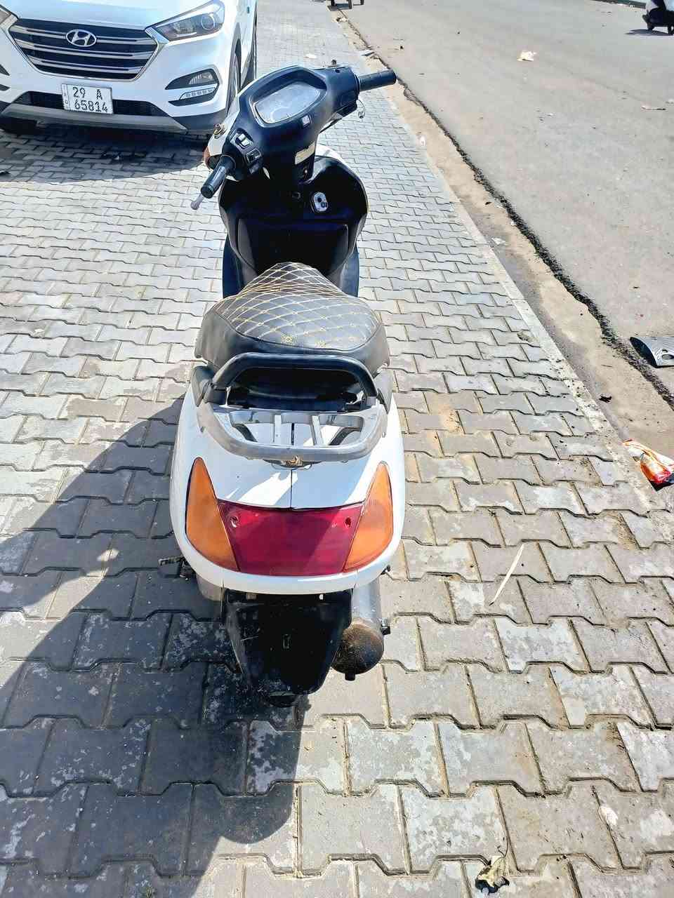 سلام عليكم سبيسي ياباني للبيع دراجه صوتها ناعم كلش وبيها شلعه دراجه سلف وهندر شغال دراجه مفتوحه كفراتها نضيفه كلش دراجه نقصها فقط بريك أمامي دراجه ربع ما تصرف عليها سعر 425 مكاني كوت رقم الموبايل ***********أتصل أو واتساب
