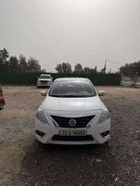 نيسان سني 2025 ماشيه 75  بدون صبغ بيهه مكانين بارد بس   سياره شاشه كام...