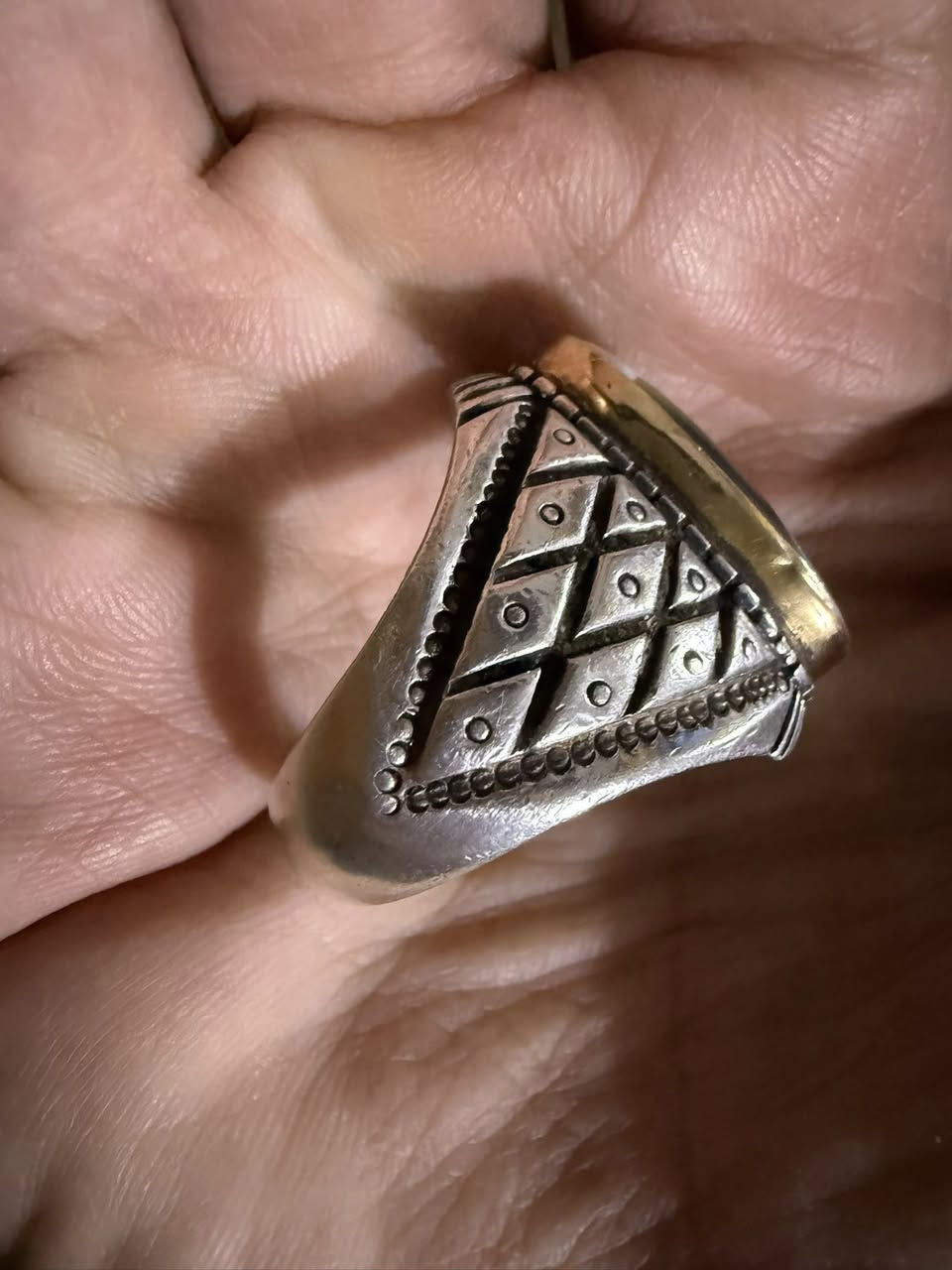 سلام عليكم سليماني للبيع عينتين قديم داير ذهب صياغه ثقيله


**إذا كنت صاحب هذا الإعلان وتريد حذفه لأي سبب، رجاءا أرسل رسالة إلى الدعم الفني**