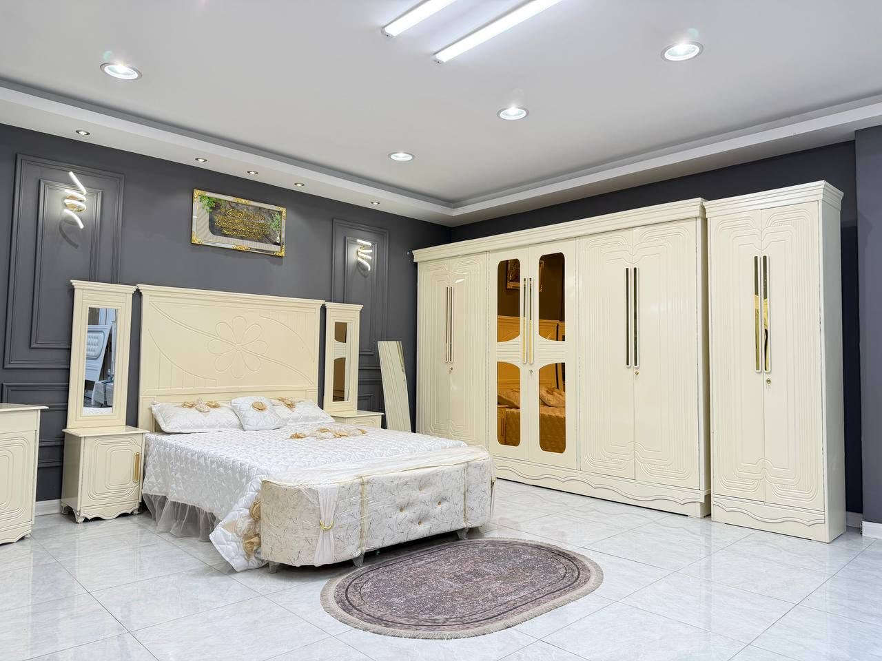 غرفتين اخشاب توصيل وشد متوفر لكل المحافظات 

🔅تفاصيل الغرفة المرمري  ....

 خارج ٤ملم ام دي اف 🔺
وداخل معاكس ٣ملم 
صبغ حراري  درجة اولى 

عدد القطع  ٧ قطع 😍
🔺1 //جرباية  قياس  ١٦٠ × ٢٠٠ 
🔺//ميز جانبي ايسر قياس ٥٠
🔺2// وميز  جانبي  قياس ٥٠
🔺3// زاوية ارتفاع مترين عرض ٨٠
🔺4// وميز بلازمه  
🔺5//وميز مراية ارتفاع مترين عرض ١٢٠
🔺6// وكنتور ٦ باب  ارتفاع مترين و١٥ طول ٣ متر و١٥

القطعه الثامنة حسب الطلب شازلون
سعرها ٥٠ الف ❤️

(توصيل مجاني مركز بغداد )
التوصيل يشمل الشد مجاني 🔥
اطراف بغداد 50 
باقي المحافضات حسب البعد


**إذا كنت صاحب هذا الإعلان وتريد حذفه لأي سبب، رجاءا أرسل رسالة إلى الدعم الفني**