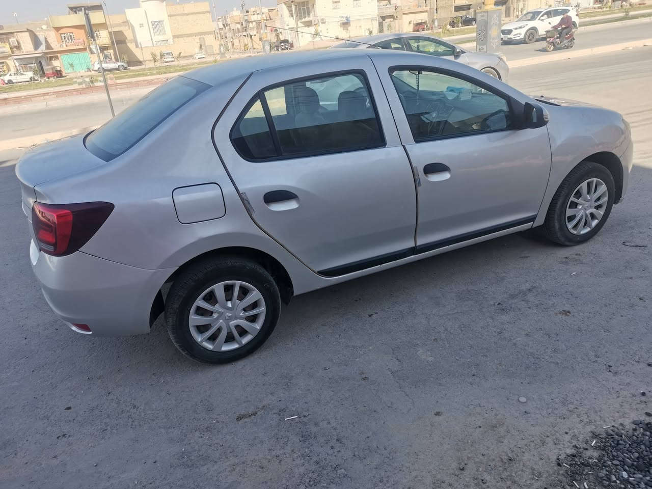 السلام عليكم... للبيع رينو سيمبل ٢٠١٨ بيها حادث باب الجنطة و جاملغ الامامي جهة الصدر مصلحات عالبارد رقم بغداد انكليزي حرة  مكان السيارة في كربلاء للاستفسار الاتصال على الرقم ***********-***********
