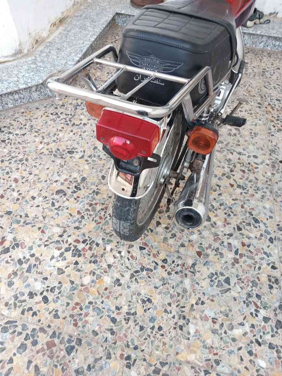 دراجة جاهزة كل نقصمابيهة للبيع السعر 650وبيهة مجال متواجد غالفيس


**إذا كنت صاحب هذا الإعلان وتريد حذفه لأي سبب، رجاءا أرسل رسالة إلى الدعم الفني**