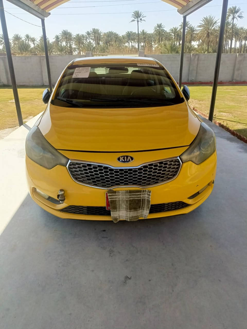 السلام عليكم سياره فورتي 2015 للبيع وارد امريكي حادثه قبق البانزين السياره خير من الله محرك 2000 تخم تاير جديد حداديه جديده السياره كامله ع اخر وجه سعر السياره 105ورقه المكان بغداد المدائن سلمان باك الرقم ***********
