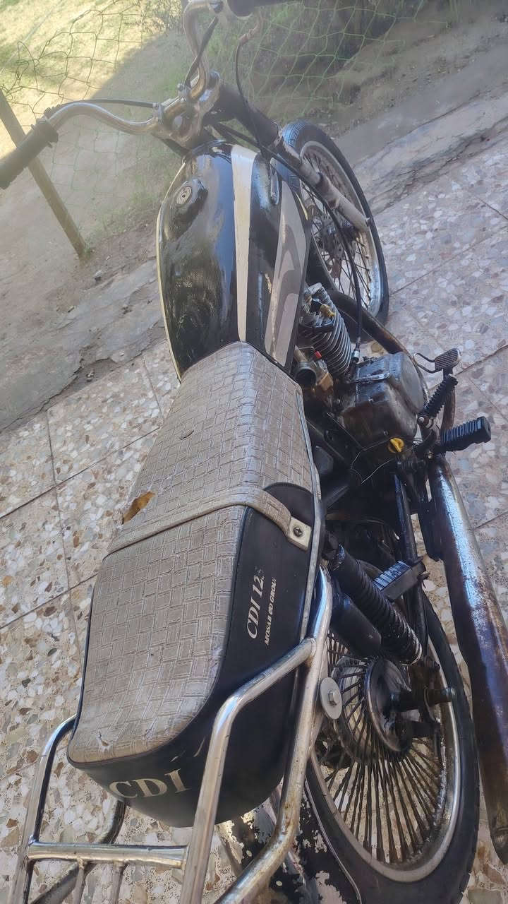 السلام عليكم دراجه للبيع كلك مكفوله عن السرقه السعر 150 مكان بابل القاسم رقمي ***********
