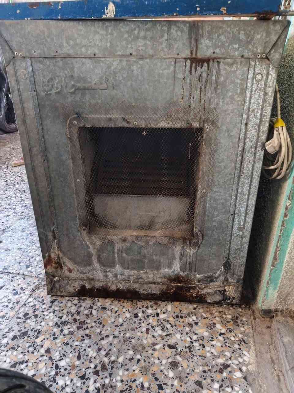 سلام عليكم مبرده للبيع السعر 75 موجوده بل دولعي 
***********
