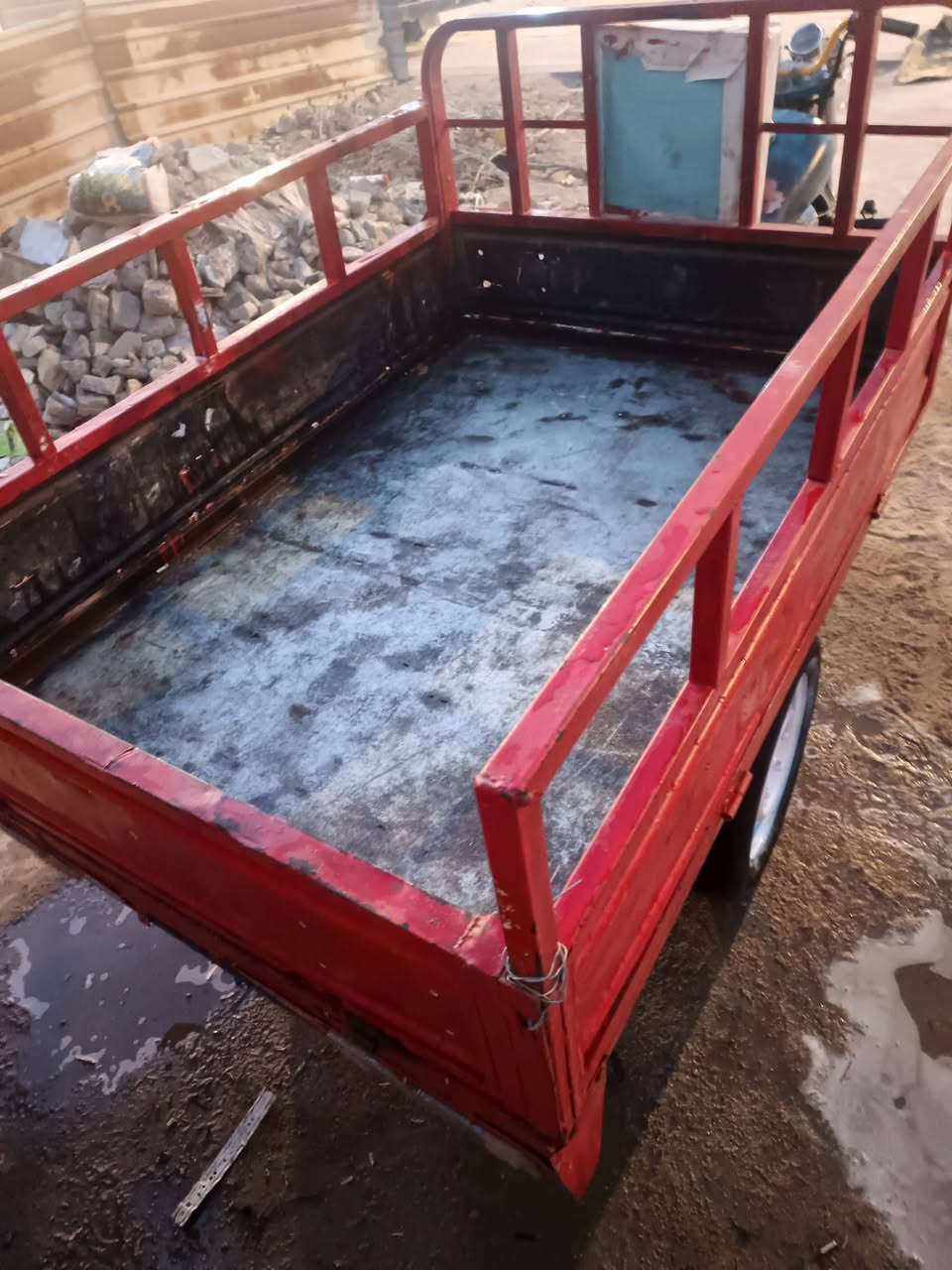 ستوته للبيع رقم اسود وسنويه شغاله سلف وهندر مكينه ناعمه السعر 850 وبيها مجال مكان بصره حي الاصدقاء ***********
