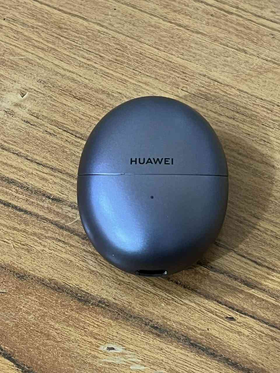 سماعة هواوي ‏freebuds 6 
1- الصوت ومكالمات 100/100
2- النضافة 100/100 قبل رمضان بيوم اشتريتها 
3- فئة السماعة فئة راقية يعني راسها برأس ابل وتتفوق عليها بأكثر من نقطة ابحث عليها وشوف مواصفاتها 
4- السعر 100 الف  علماً سعرها بالسوك 150 الف
5- جميع ملحقاتها كاملة
مكاني مدينة الصدر الاورفلي 
اليريدها ايراسلني او تعلق


**إذا كنت صاحب هذا الإعلان وتريد حذفه لأي سبب، رجاءا أرسل رسالة إلى الدعم الفني**