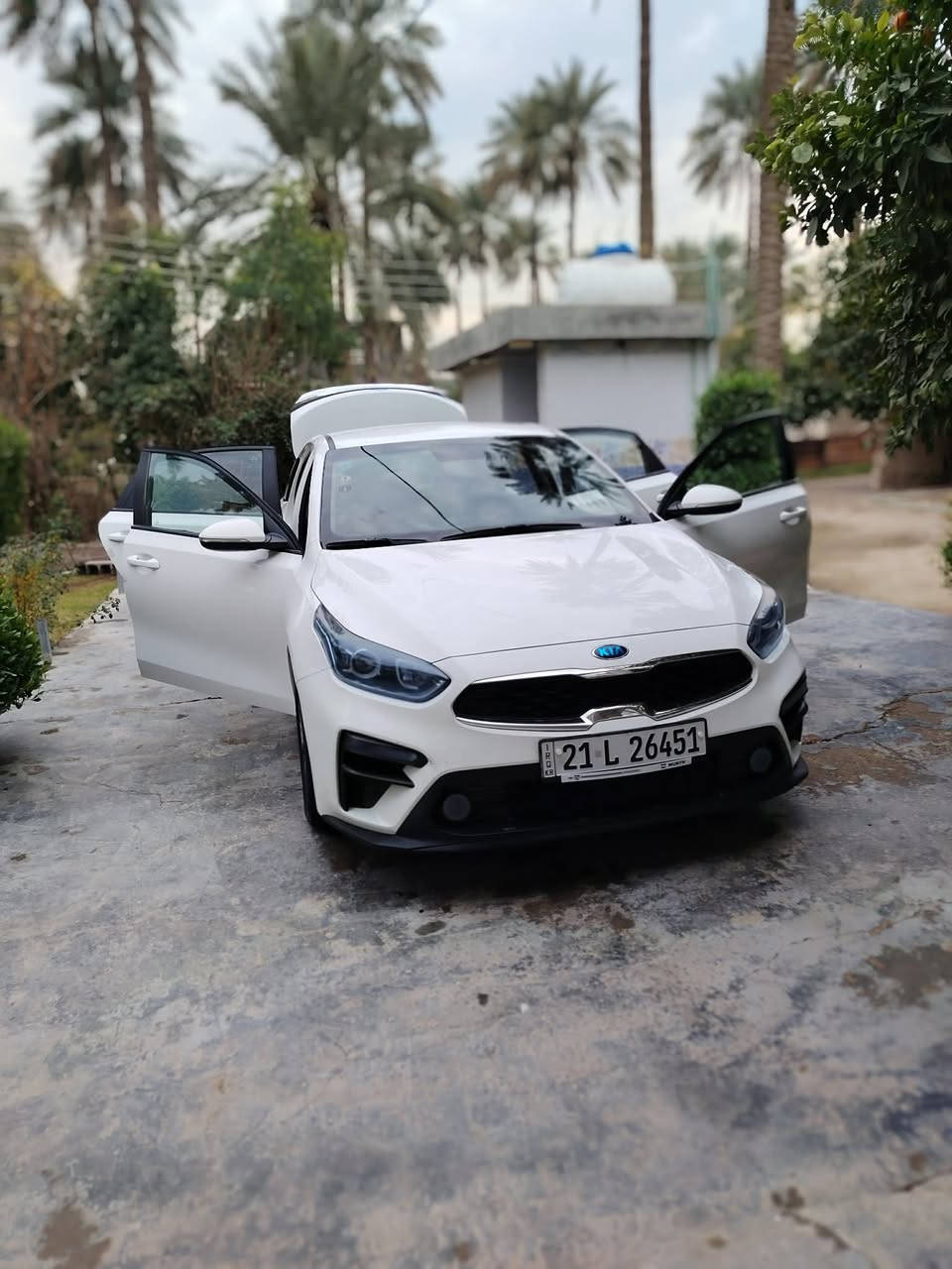 سيراتو موديل ٢٠١٩ خليجي شمالي الرقم الجديد سنويه وهزه جديده مواصفات ال١٩ معروفه كامره خلفيه تحكمات كشنات جلد عمان ويل كروم محرك ١٦٠٠ السياره كفاله عامه عدا بارد قليل جدا السعر١٥٥ ورقه  استفسار اتصل *********** مكان السياره بغداد بسمايه
