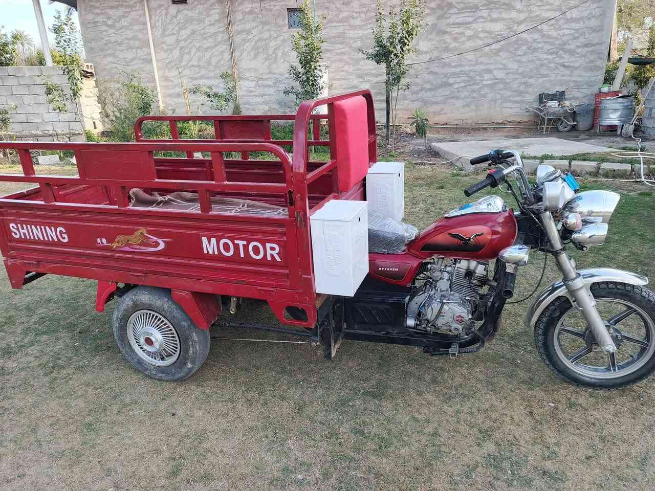 السلام عليكم ستوته للبيع موديل 21 اوراق كامله السعر 950  ***********
