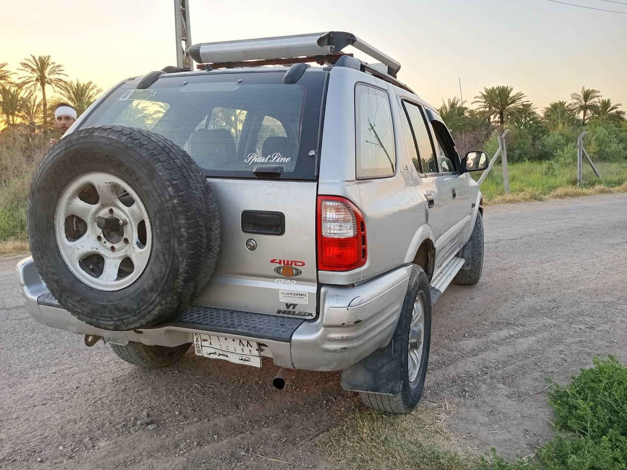 السلام عليكم.
سيارة اسوزا ريدو موديل 2000 

VVT-i 3000 گير ومكينه
رقم نجف مشروع وطني 
بيها حادث جاملغ يمنى بأمريكا 
وبارد باب السائق 
مكينه جديدة قبل شهر مبدلها
تايرات نظيفه 

سعر السيارة 58 ورقة💰
العنون: بغداد الدورة 📍
رقم الهاتف: ***********📞
