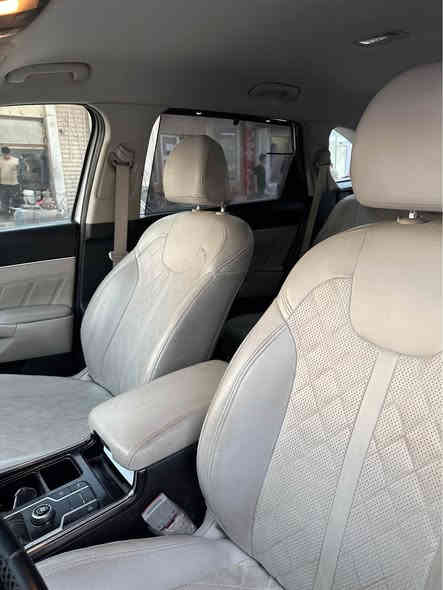 سورنتو ٢١ خليجي بغداد ..٦سلندر ٧ راكب بصمه حساسات كامرات جي بي اس شحن لاسلكي بعد هواي مواصفات بيها صبغ جوه يده الباب عكس السايق .. السعر ٢٥٥ مكانها ديوانية .. ‭٠٧٨٢ ١٦١ ٨٦١٥‬ هاشمية
