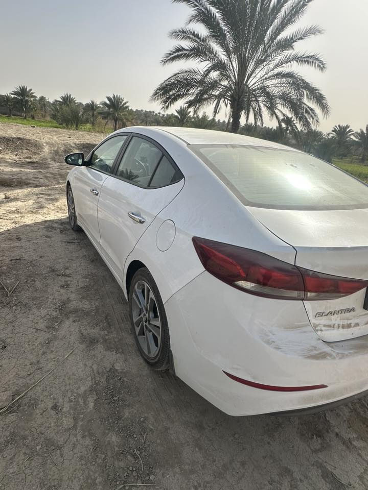 السلام عليكم ورحمة الله النتر مديل ١٩ سوبر كفاله عده جاملغ الايمن صبغ والباقي مكفول فول موصفات عده البصمه السعر ١٥٥ رقم بغداد بسمي مكاني كربلاء طويريج الشراي ياصل ***********
