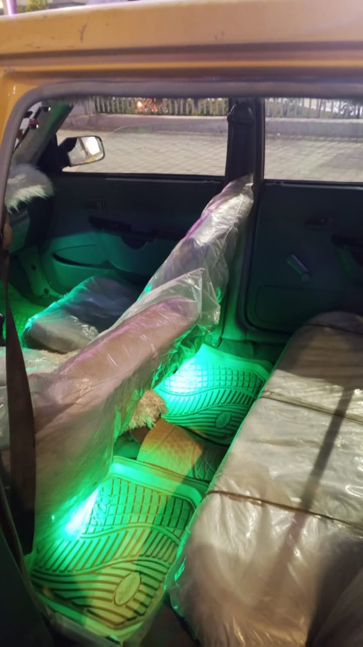 سابيا موديل 2010 سياره جازه من كلشي تخم تاير كهربيات كله شغاله جهازه مكينه وكير خير من الله مكاني النجف حي النصر السعر15وبيه مجال حك الجيه *********** اتصل عله الرقم 
موشراي لتكسر بحلال العالم فدوه اروحلك
