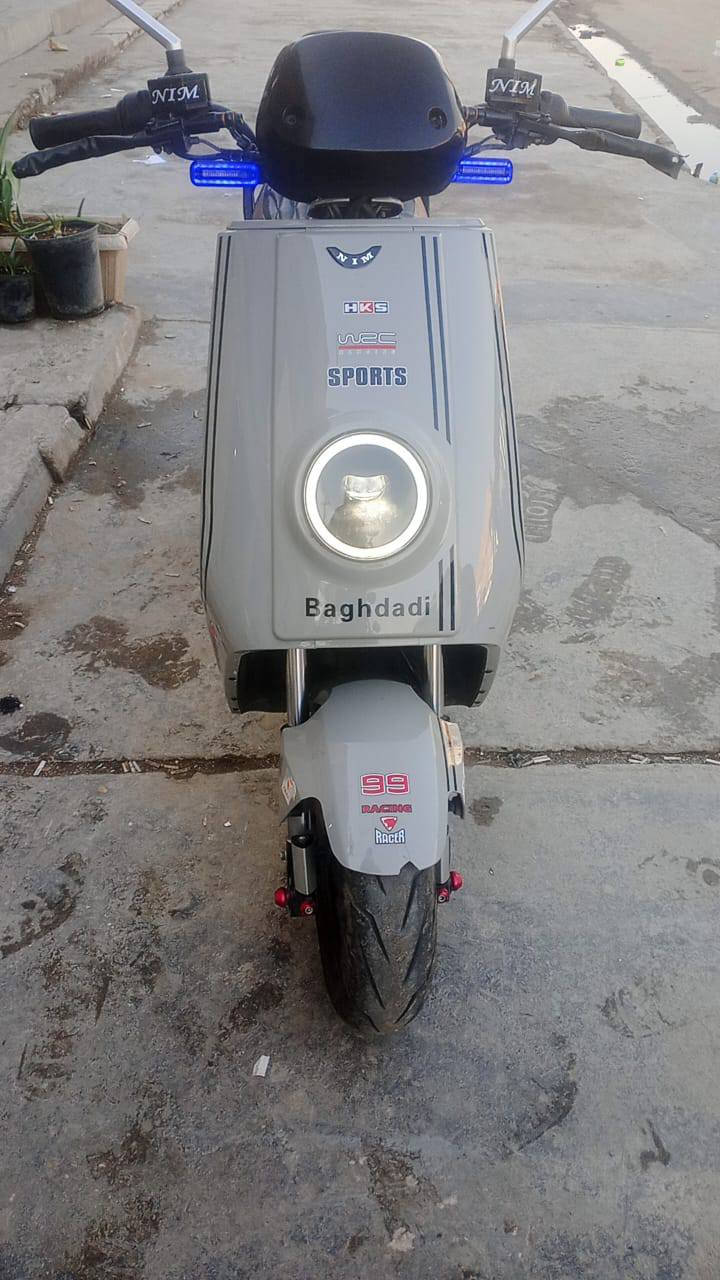 كاسه  باتري حجم جبير صار يومين من مشتريهم جديد ملف 5000الف 
كشن كهربائي
جك كهربائي 
دراجه بحاله الوكاله السعر مليون ومئتين
***********0
حي اور بشارع ابو عبير
