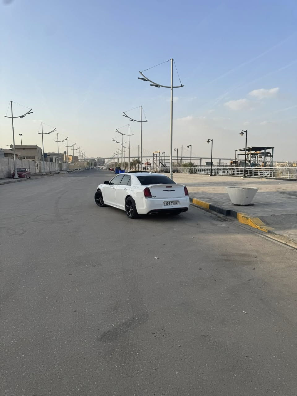 سلام عليكم وابامه للبيع مديل2020 سياره جديده بمعنه لكلمه سياره فول وصفات للأخير ماشيه 50 الف وارد أمريكي بيها قطعه وحده بدون ايرباك رقم أربيل هزه جديده سياره ما بيها اي نقص كفاله مكينه كير كفاله من كلشي فقط قطعه وحده بدون اي دواخل سياره احله من صور بهواي سياره كاعده ما شاء الله مكاني بصره رقم ***********
