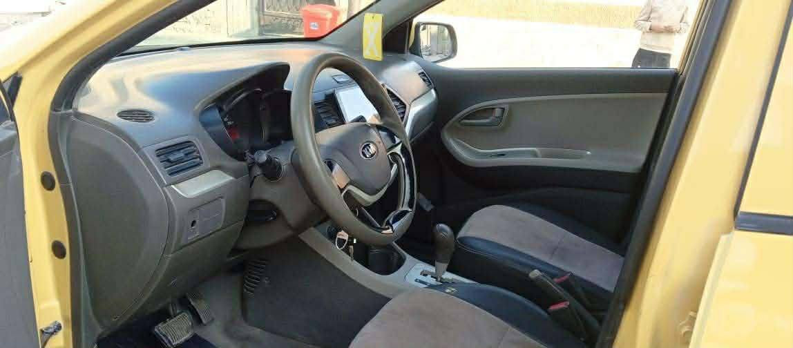 السلام عليكم ورحمة الله
كيا بيكانتو لون ميتاليك وكاله السياره خليجيه 2015 جاهزه من كل شي مكفول من الضربه والتبديل شرط شرط الفحص مواصفاتها
1- المكينه جبيه 4 سلندر 1400هيه الاكبر ضمن فئتها
2- الون مميز ميتاليك او اصفر غير محدود من الوكاله
3-السياره اقتصاديه جدا وكذالك تحتوي على نضام ايكو 
4 -المري شفط يعني تحكم عن طريق الدكمه تفتح وتسد 
5- تاير ويل  14 
6-السياره رقم بغداد رقم بغداد مسجله تكسي وتكدر تحوله خصوصي 
7-السياره عليها ادمه من منضومه بانزين ومن تخم تاير 
8-السياره بيه رشات صبغ يعني مو كفاله الكفاله فقط من الضربه والتبديل والتعديل الحار  والسونار يبين السياره جاهزه وترايك وين متريد وهيه معروفه بلاقتصاديه تشم البانزين ملاحظه هيه جلد
وكامره وشاشه جبيره  وتحكمات وبيه ايبي اس شرط فول الفول 
اسف للاطاله 
***********
