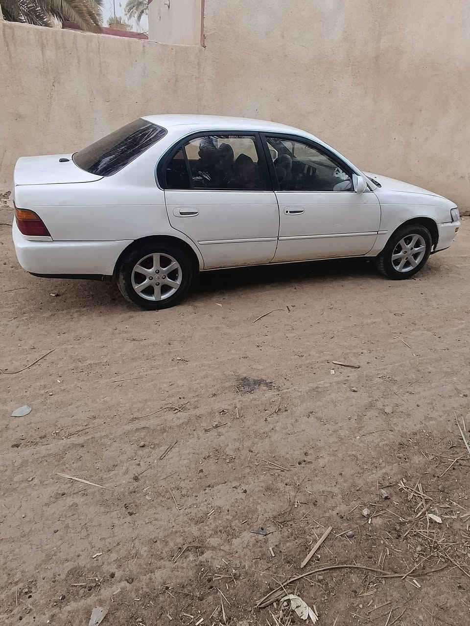 السلام عليكم كورله مديل 94  گير عادي مو اوتو رقم قادسيه دولي مشروع وطني السياره بأسمي مداور ثاني يوم سياره جاهزه من كلشي فقط مكينه  بيها بخار مكان السياره حله قضاء الكفل السعر 43 وبيها مجال حك الجيه ***********
