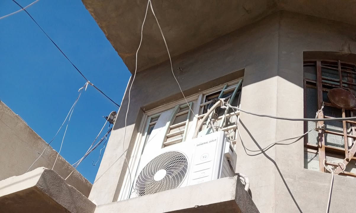 سبلت للبيع تدفئه تبريد تبريد مالته ثلج جديد سعر 300 العنوان حي السلام ***********
