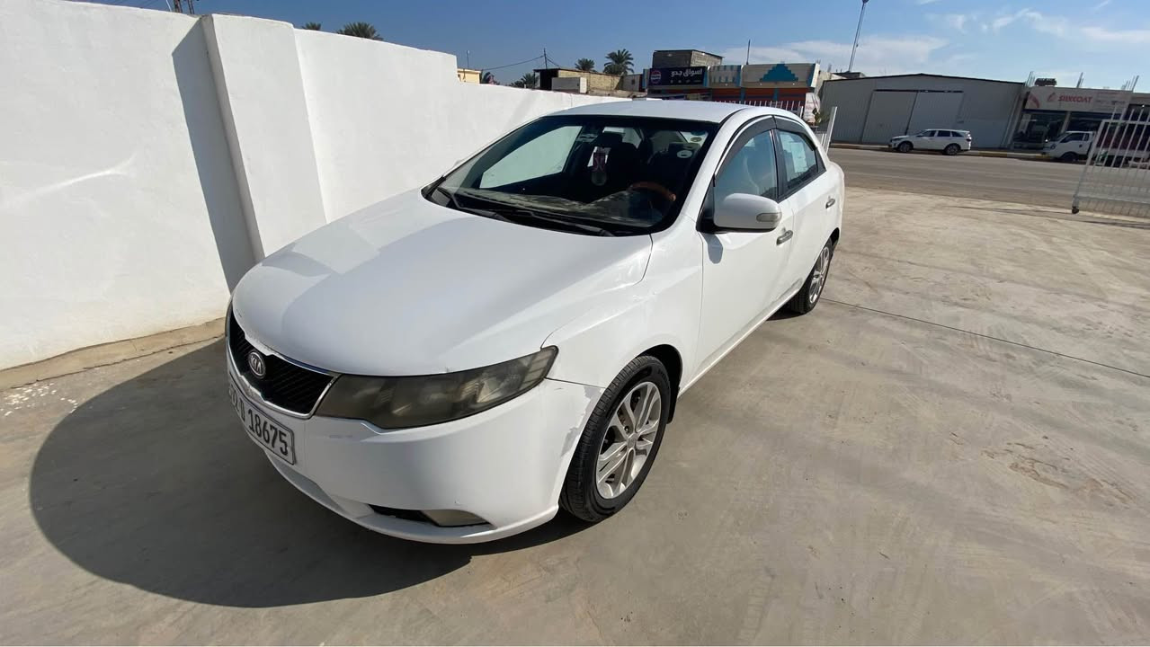 سيراتو موديل ٢٠١٠ خليجي رقم اربيل الدولي  السنوية مجددة لل2030 سيارة جاهزة من كلشي كير مكينة كفالة تبريد شغال  شاشة كامرة خلفية تخم تاير نظيفة السيارة بيها معجون فقط بالجاملغ الخلفي البقية صبغ اثر شخوط موضحة بالسونار مرفق بالصور السعر ٩٠$ بيها مجال بسيط  المكان واسط الزبيدية للاستفسار الاتصال *********** الصويرة, واسط
