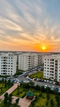 🏢 شقة للبيع في مجمع اليمامة السكني 🏠 الطابق: السادس  📐 المساحة: 125 م²...
