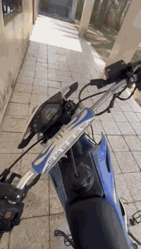 سلام عليكم 
دراجة قفاز للبيع   موديل 25 
او مراوس بسيفان 25

مكينة 350c

السعر اتصل واتساب هم موجود ***********
