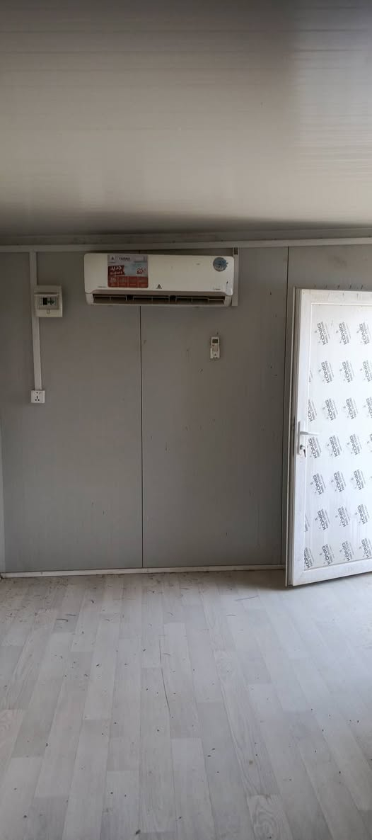 كرفان عرض3متر طول6متر للبيع مكان طوز سليمانبك السعر 22وبي مجال الستفسار***********
