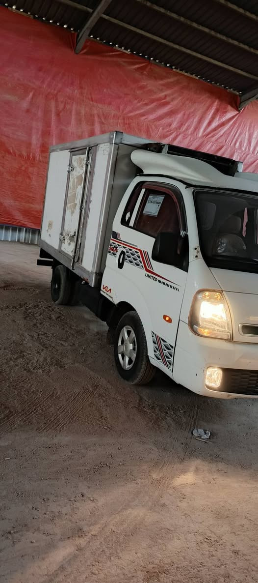 السلام عليكم
للبيع أو مراوس بحديث 
براد 2007 اب اسمي 

مكينه ٣٠٠٠ 

تبريد تجميد

السعر 88$$ أو بيه مجال 

الاتصال ***********
