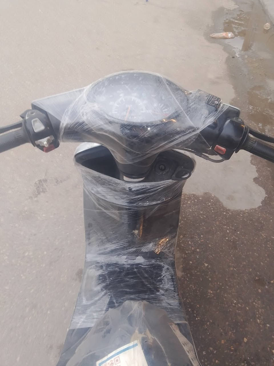 يالله سلام عليكم اكزز للبيع طالعه قبل 2شهر مكفوله ***********
