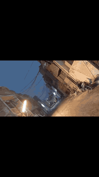 بيت للبيع الكاظمية الثانية الطي بدايه نزال عباس الكهربائي بشارع ١٢ ثالث فرع عاليسره المربع الذهبي مساحته ١١٤م واجهة ٧ ونص مدخلين مطبخ وحولي وصالة ضيوف وغرفه نوم وصحيات ثنين خارجيه وداخليه والطابق الثاني غرفه نوم كبيره وغرفه مخزن صغير ماء أسأله كهرباء وطني وسحب الأتصال عالرقم ***********
