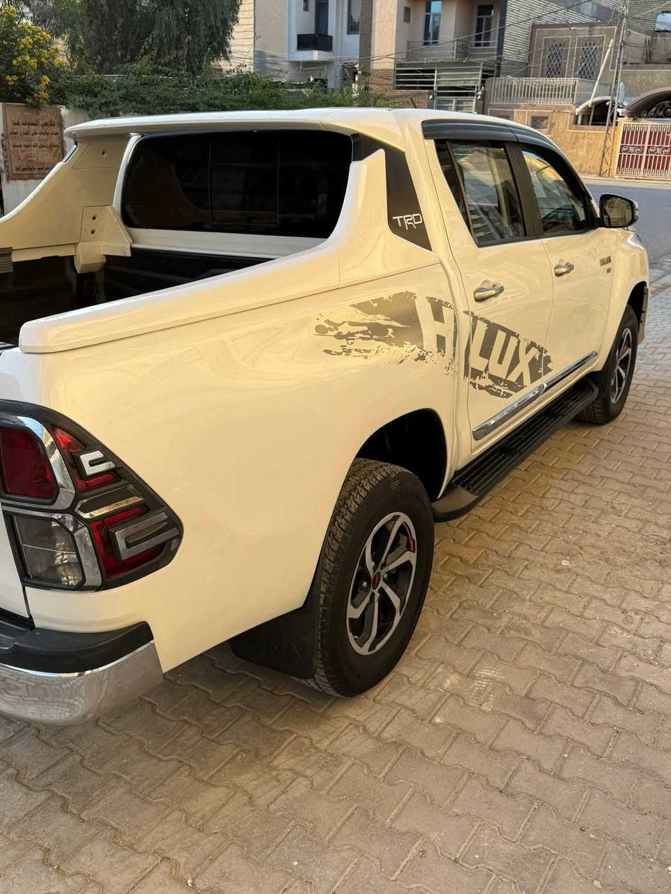 هايلوكس ٢٠٢٠
6 سلندر
 بيها ضربه فقط جاملغ كما موضح بالصوره
ماشيه ٧٠ الف حقيقي 
سياره جاهزه من اي شي 
مابيها اي خلل 
السياره فول مواصفات بالنسبه للهايلوكس
مداور بالوقت اليعجبك 
السعر ٣١٠$ وبيها مجال 
واقسم عليكم بالقرآن الكريم الميشتري لا يعلق ولا يتصل لأن صراحه يزعجني اليتصل ويكوم يغني 

***********
