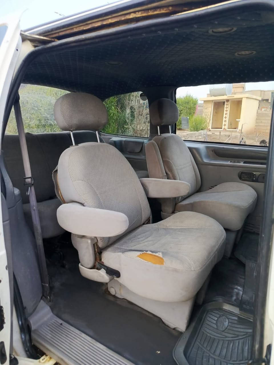 السلام عليكم
سياره للبيع او مراوس واذا اكو مكصوص 
فورد 7راكب
رقم نينوى تحويل وكاله
محرك وكير كامري ابو الجفه شرط شرط
تايرات جدد
كهربائيات شغاله وجاهزه
صدر الكدام شوي تعبان
مصبوغه حزام بدون حادث وبدون معجون
 سياره جاهزه اترايك للبصره شرط
السعر 35 وبي مجال قليل
اتصال او واتساب ***********
