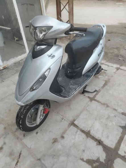 دراجه ما مفتوحه ٤٠٠ بيه مجال ***********
