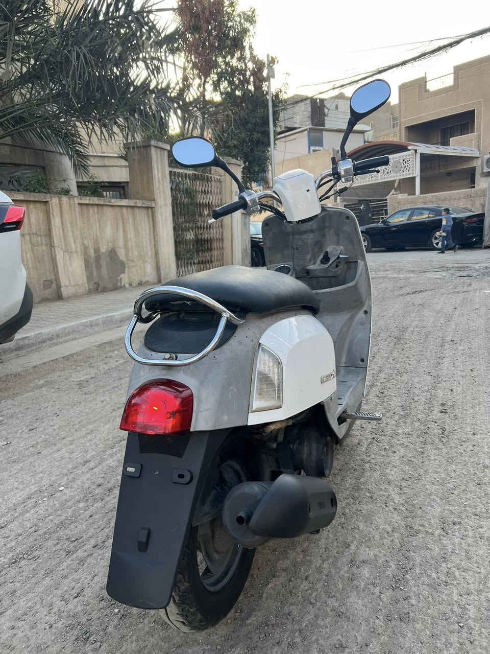 السلام عليكم 
ماكس بوليس للبيع دراجه بلاديه مكفوله كفاله عامه مكينه خرسه ما تسمع صوتها كهربائياتها كامله نكره سلف بكل وقت قفل ستيرن قفل اكسل كامله دراجه ما ناقصها شي السعر 650 وبيها مجال رقمي *********** مكاني الاعظميه
