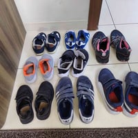 شلعة أحذية أطفال بسعر جدا مناسب التواصل ٠٧٧٠٣٦٢٩٦٦٨ او خاص