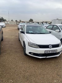 السيارة شغالة وخير من الله تبريد شغال كهربائيات كلها شغالة 07875860780...