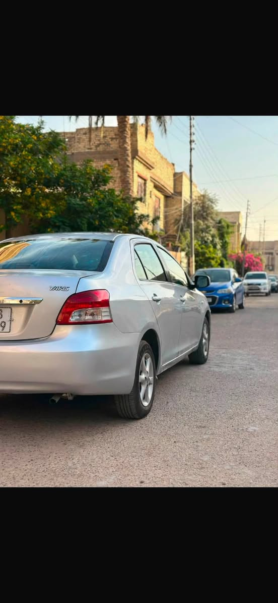 تويوتا يارس 2007 خليجي
مكينه 1500 كير اوتو جام امامي اتو شاشه تاب 
صبغ خمس قطع جماليه بسبب الجراد مكينه جديده باتري جديد زوج تايرات جدد لايت بكلايت بروجكترات 
تبريد كله جديد كشنات جلد ارضيه جلدنعومه وسرعه وافول بانزين عادي ولادوانز ولاشي سنويه 2030 السعر 70 بيهامجال بيع او مراوس واتساب ***********
