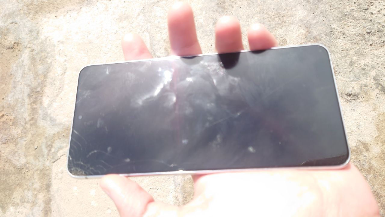 السلام عليكم s21 بلس بي عطل  من تستخدمه يطفي من وحده ويشتر وهاي الضربات بي بضهر وبشاشة ب150


**إذا كنت صاحب هذا الإعلان وتريد حذفه لأي سبب، رجاءا أرسل رسالة إلى الدعم الفني**