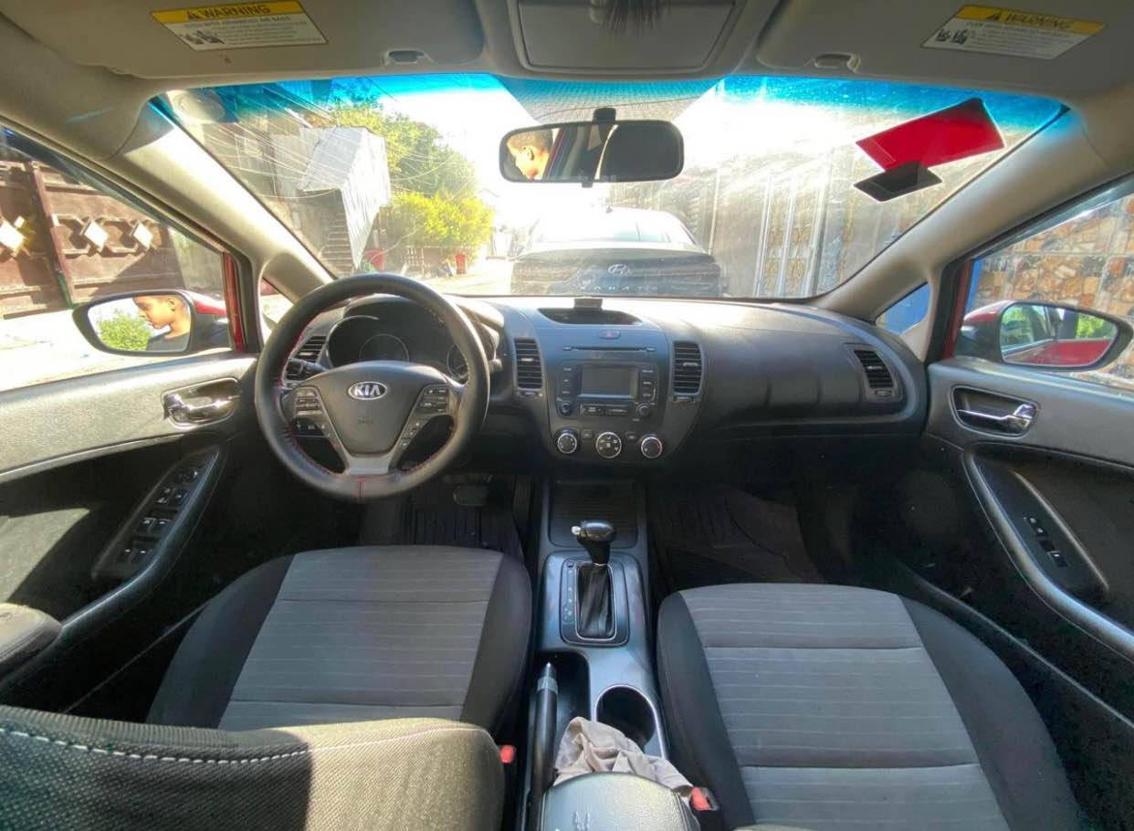 فورتي 2014 للبيع رقم بغداد تحويل ثاني يوم 

محرك 2000 دوش جديد وكاله 
وارد أمريكي 
نضيفه وكلشي مكفول بيها محرك مكينه تبريد كهربائيات كلشي مكفول بيها 
ضربتها موجوده بالسونار 
للبيع سعر 128 ورقه
*********** بغداد عنوانها الفارس, صلاح الدين
