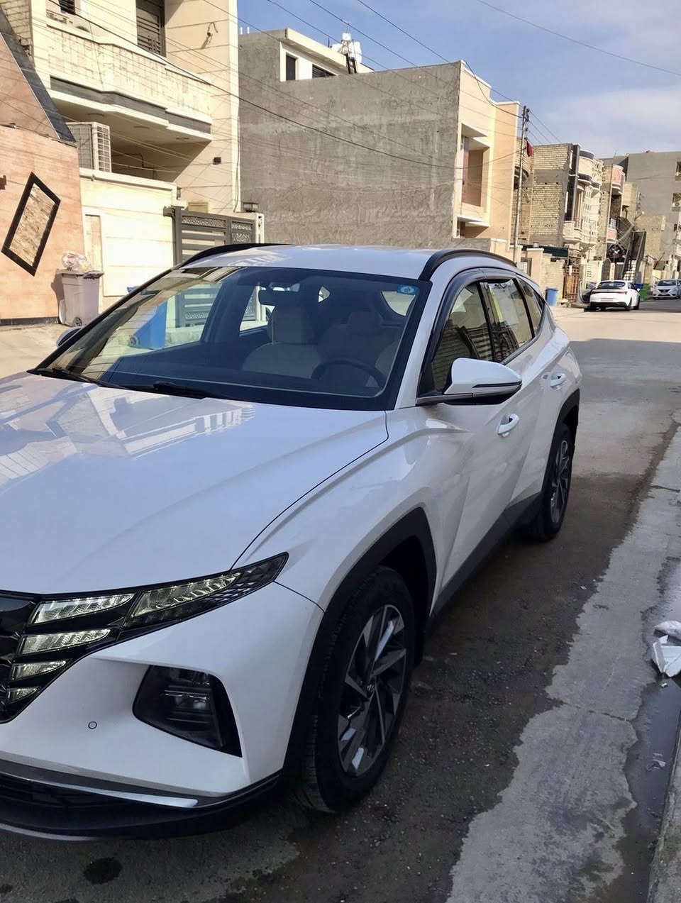 السلام عليكم توسان 24 خليجي رقم بغداد مكفوله من الصبغ والبارد فول عدا البنوراما ماشيه 18 مكاني بغداد ت ***********
