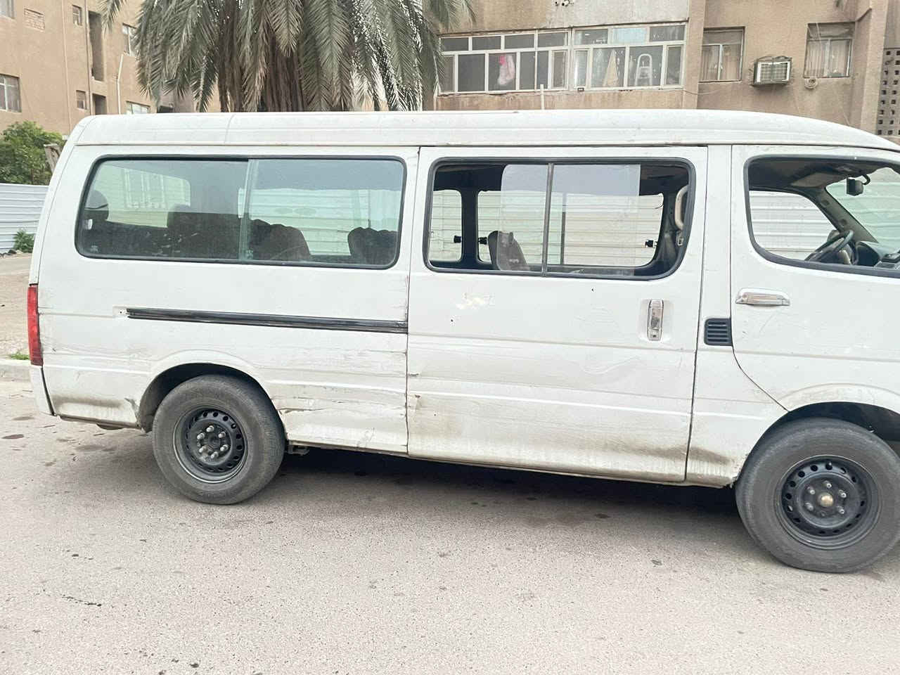 للبيع جنبي اج وان موديل 14 السياره حره عليها غرامات ابيع وكاله فقط مكينه كير اكسل مكفولات 32$وبيها مجال مكاني بغداد البياع ***********
