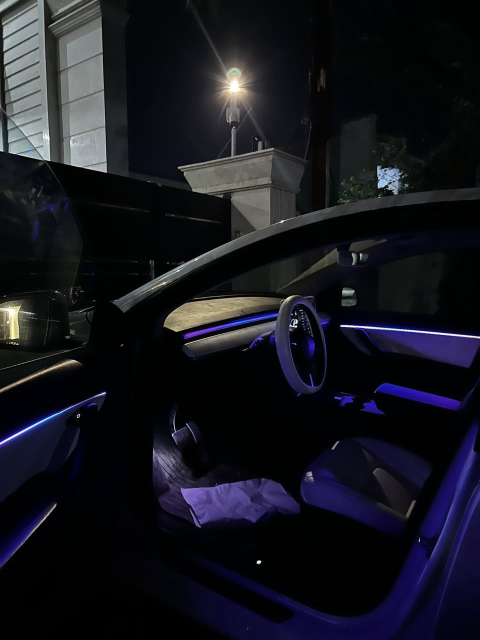 السلام عليكم متوفر اناره داخليه للتيسلا 18 قطعه شامل دشبول مخازن ابواب ارجل و 22 قطعه شامل دشبول ابواب مخازن ارجل سماعات للاستفسار على هذا الزقم *********** بضمان سنه وضمان عمل وارجاع السياره على وضعها بدون طركعه ولا كسر كلبس ونتحمل كافه المسؤليه
