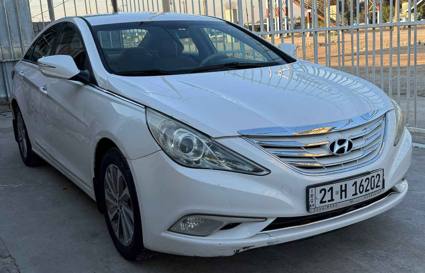 السلام عليكم
للبيع٫٫  هونداي سوناتا 2014 وارد خليجي محرك 2400دوش رقم سليمانية 
محرك وكير وصدر وتبريد كله جديد وخير من الله 
تخم تاير جديد 
هزة وفحص جديد بيها بعد سنه 
السيارة بيها جاملغ وباب خلفيات صبغ وبيها باب الصدر هم صبغ السيارة حلوه وجاهزة صبغها اثر شخوط مواصفات السيارة مري شفط كشنات كهرباء شاشه اندرويد تحكمات ستيرن وبعد بيها مواصفات
 مكان السيارة بغداد الكرخ 
السعر 115 بيها مجال للشراي
***********
***********
