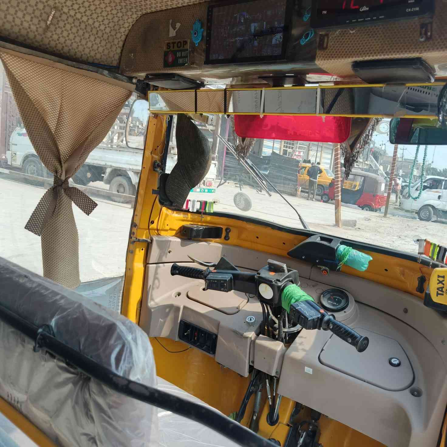 سلام عليكم شباب تكتك موديل 2019 شهر 12 رقم وسنويه بسمي تحويل ثاني يوم تكتك نضيفه كبل لشارع تخم تايرات كهربائيات كلهه شغاله نقص مابيه ابد مكاني بغداد فلكه مال حي نصررر
لاستفسار على رقم.. 
***********
