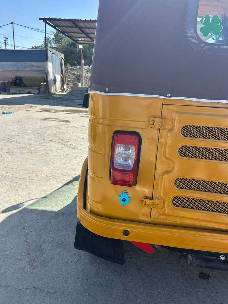 تكتك موديل( 20) شهر (2) رقم سنويه نكليزي تحويل ثاني يوم كشر مصبوغ عام للجماليه  مكينه كير كلج اكسل مكفول مكينه تخم تاير جبلي بيها كهرباء كامله اي نقص مابيها كبل لشارع ربع مذب عليها تحويل كبل عقد مروري مكاني بغداد الشعلة (*********** واتساب) (السعر 6400 ملايين) و بيه مجال خاتم الطيبين
