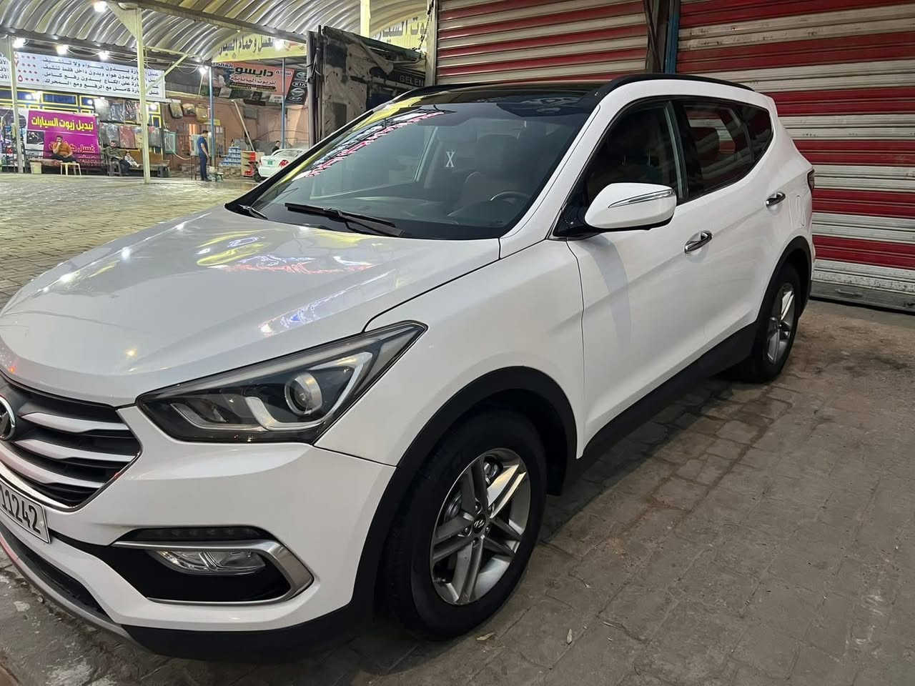 للبيع سنتافي 2017 فول مواصفات 1/1
السيارة نضيفة وجاهزة للاخير 

4 سلندر 2400 gdi sport fe 

حادثها جاملغ ايسر وبنيد مبدل وصور الحادث مرفقة 

لا لغود ولا شواصي رقم بغداد 11 انكليزي 

المواصفات 

كشنات كهرباء 

كشنات خزن وضعيتين

تدفئة وتبريد اربع مقاعد 

تدفئة ستيرن 

تحكم ستيرن كامل 

فور ويل 4WD

بصمة دخول وتشغيل 

صندوك كهرباء ذكي 

بردات خلفية 

كامرات 360 درجة

رادار امامي + حساسات 

مري قلاب 

مراية وسطية تعتيم 

حساس تشغيل انارة 

انارة ترحيب بيدات الباب 

تبريد قطعتين 

3 انظمة قيادة 

نزول منحدرات 

سعر السيارة 15800$ وبيها مجال للطيبين 

تواصل وتساب فقط ***********
