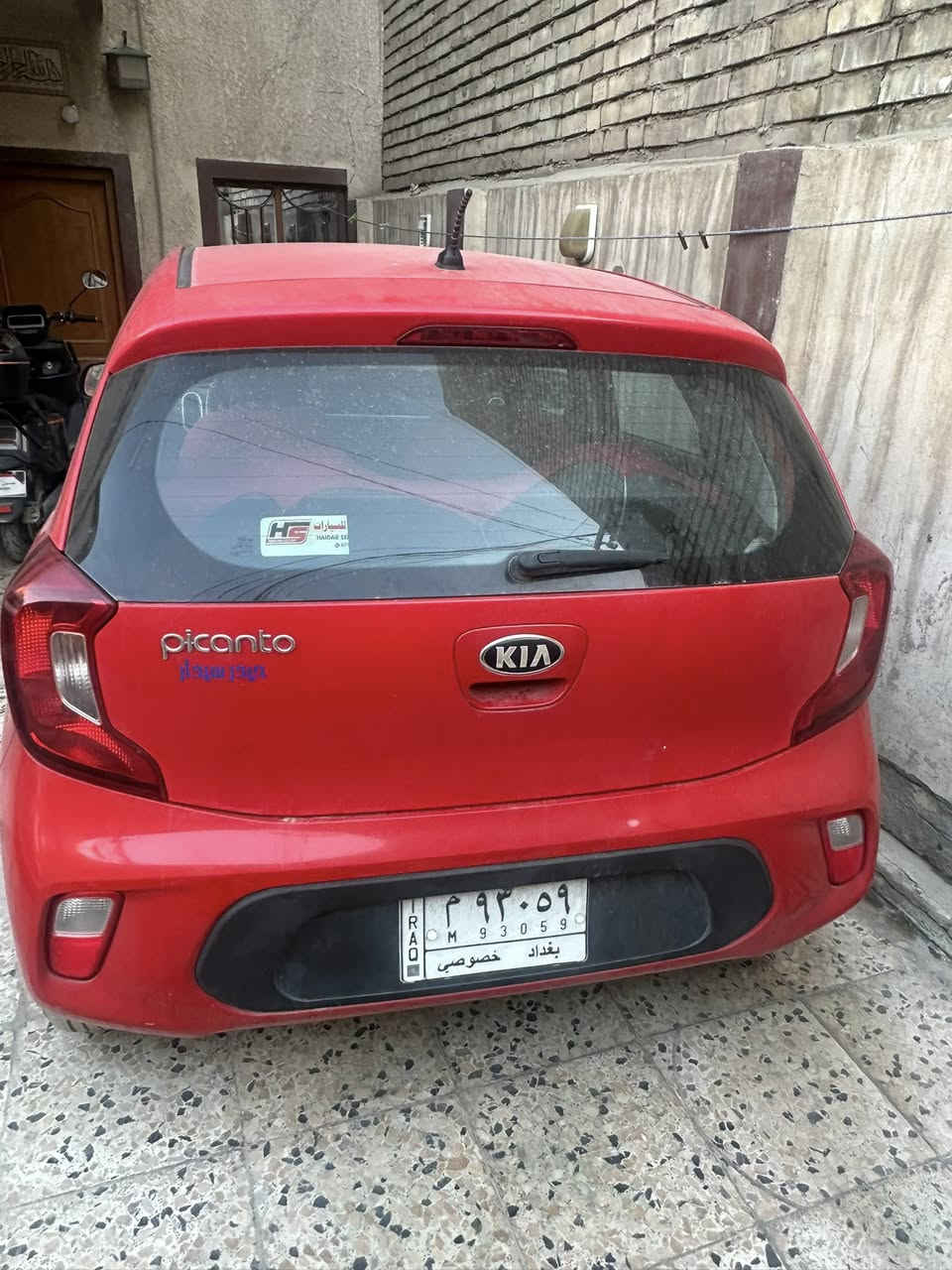 مرحبا إخوان ,,
كيا بيكانتو خليجي موديل 2020 
لون احمر
رقم بغداد
ويل كب ,, جام كهرباء عدد 4
 مري كهرباء و شفط
تحكمات ستيرن جهتين
ماشية 45.000 
الدعامية الامامية و الخلفية بيهن ملاحظات 
السيارة بدون حادث او صبغ او تبديل او تعديل
السعر 120 ورقة وبيه مجال 
بغداد الكرخ 
رقم الهاتف / ***********
تحياتي
