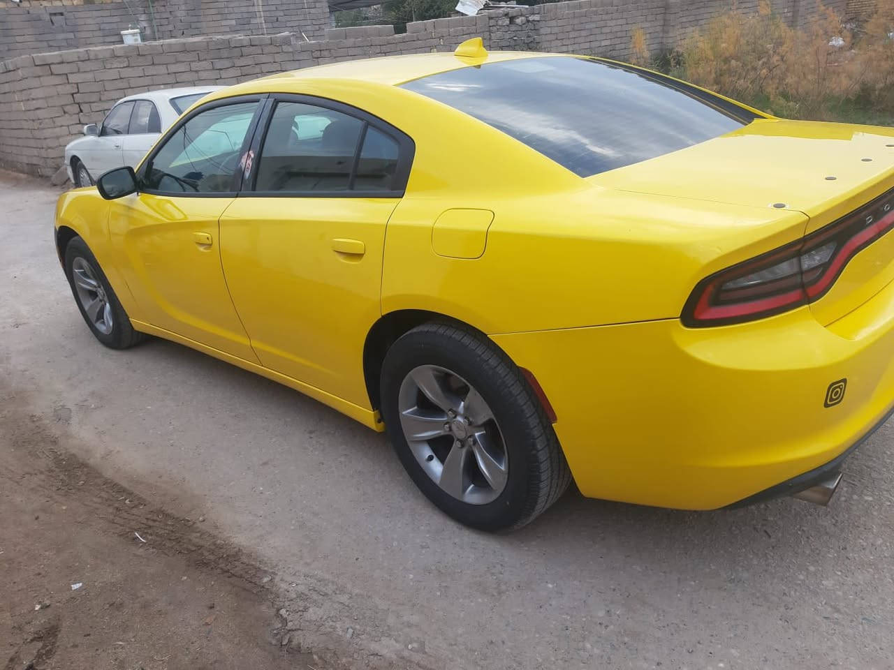 سلام عليكم جارجر للبيع مديل 18اصل السياره كفاله مہَטּ الحادث السياره سرقه جاملغين الماميه فقط بدون حادث اليرباك كله سالم السياره حلوه ونضيفه ومصفره هيئه وغرامات (خط السياره قرنه_بغداد)تخم تاير حداده اكسن مكينه كلها كفاله خير مہَטּ الله سعر السياره 180وبيه مجال وانه بل الخدمه (رقم صاحب السياره)***********)اتصال واتساب متواجد
