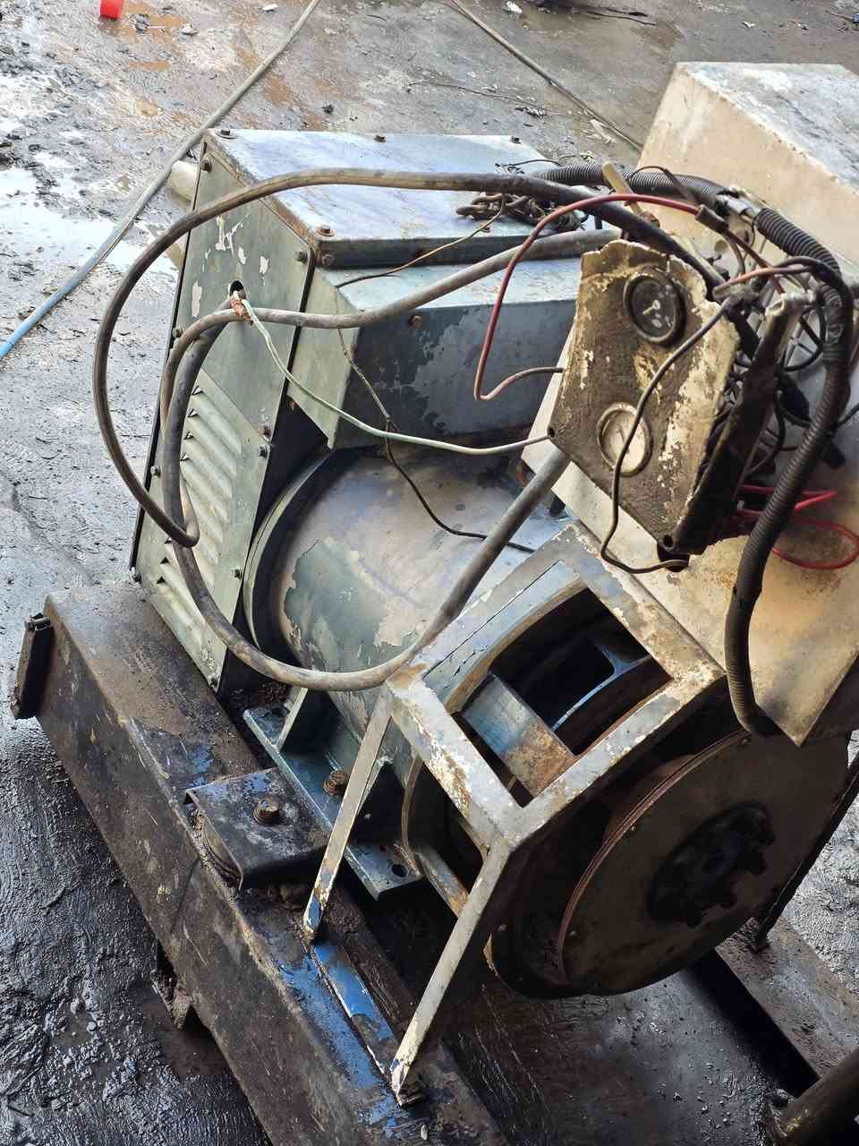 سلام عليكم. توليد. 40  kv  بلاد.  مكاني الصويره
السعر 1000 $ دولار
 ***********
