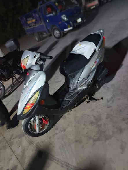 سلام عليكم دراجه للبيع جي فور سعر300  مكاني رفاعي
***********
🤍
